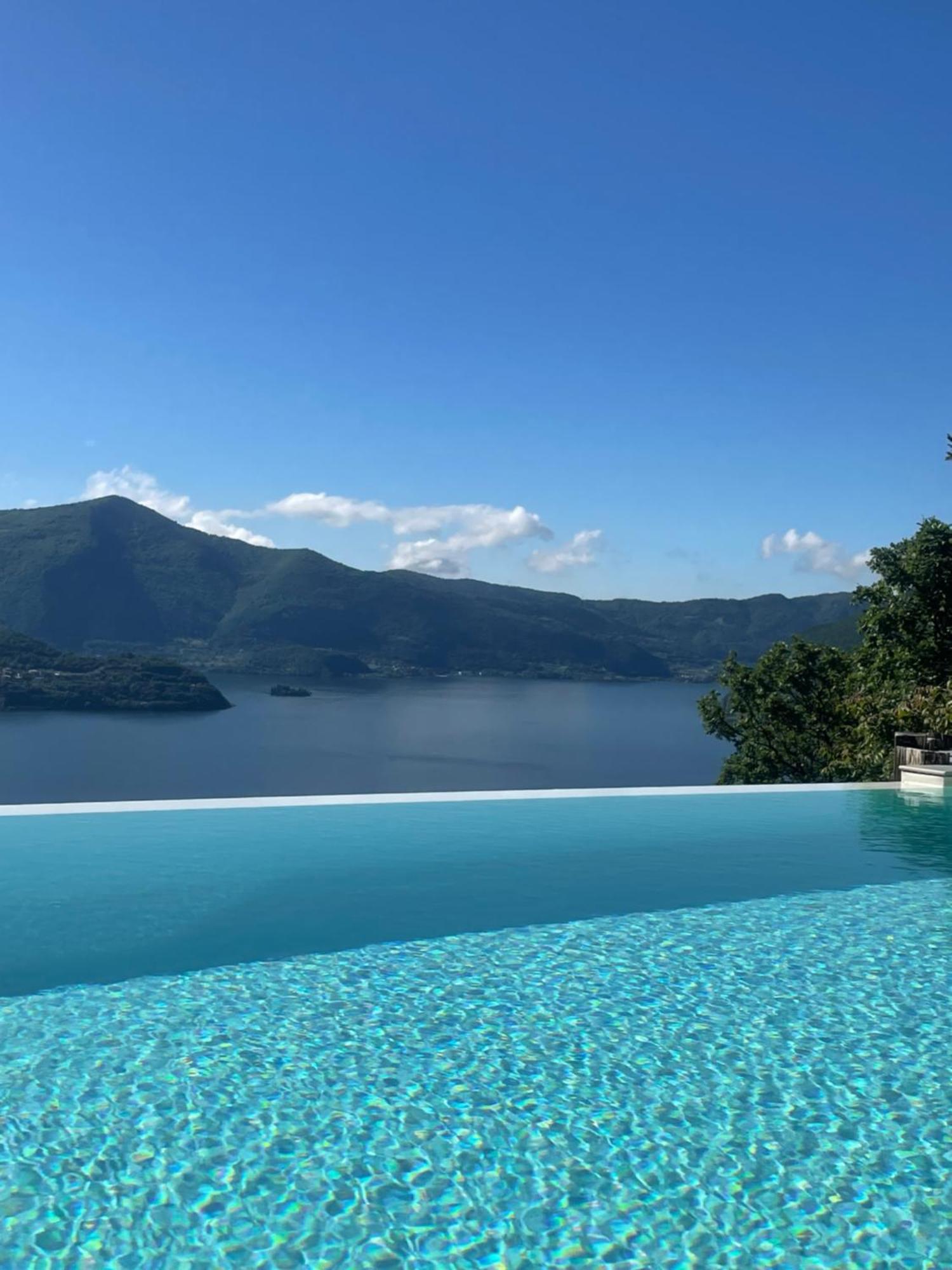 Mia Isola With Lake View, Garden And Swimming Pool Parzanica Εξωτερικό φωτογραφία