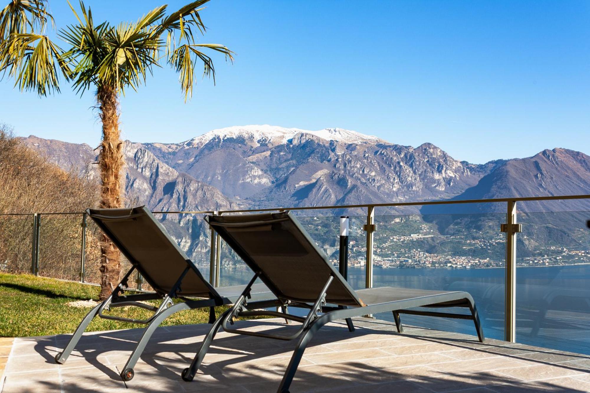 Mia Isola With Lake View, Garden And Swimming Pool Parzanica Εξωτερικό φωτογραφία