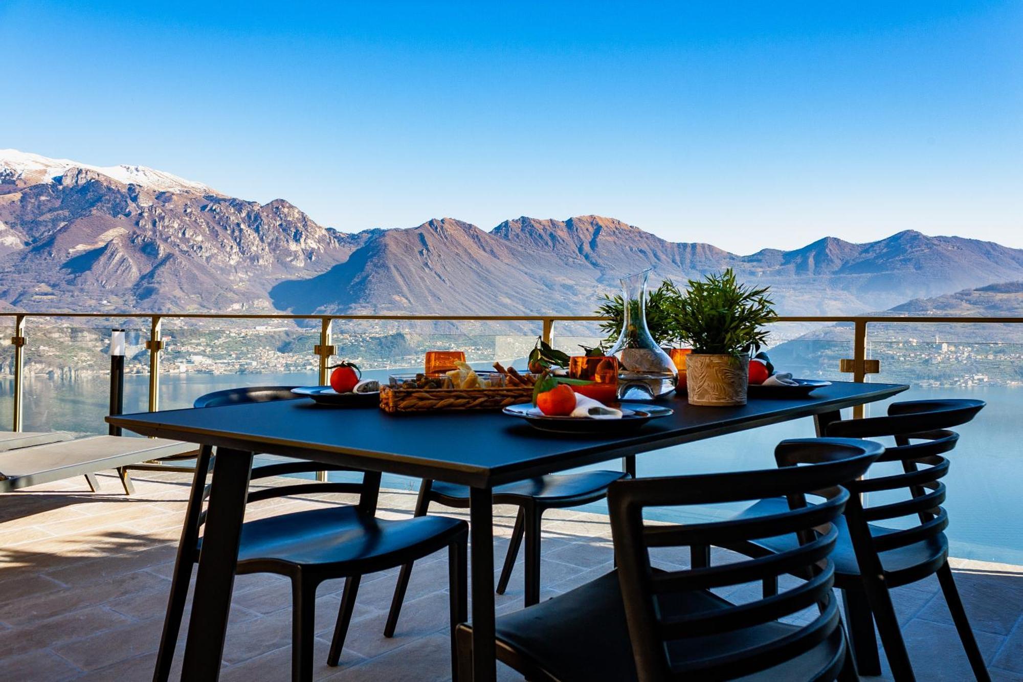 Mia Isola With Lake View, Garden And Swimming Pool Parzanica Εξωτερικό φωτογραφία